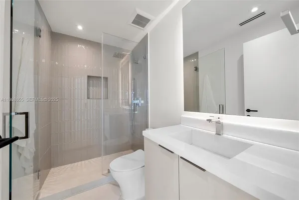 $7,974,000 | 601 Northeast 56th Street, Miami, FL 33137