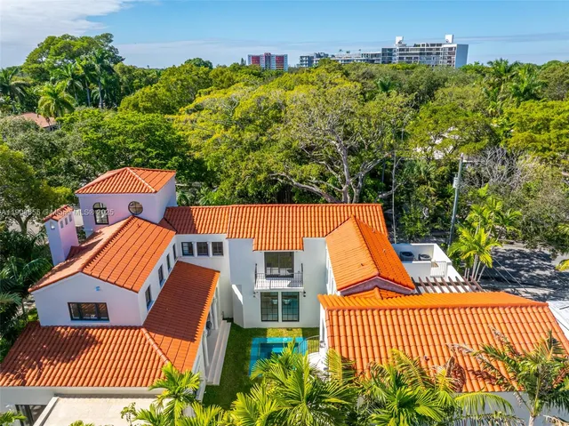 $7,999,000 | 601 Northeast 56th Street, Miami, FL 33137