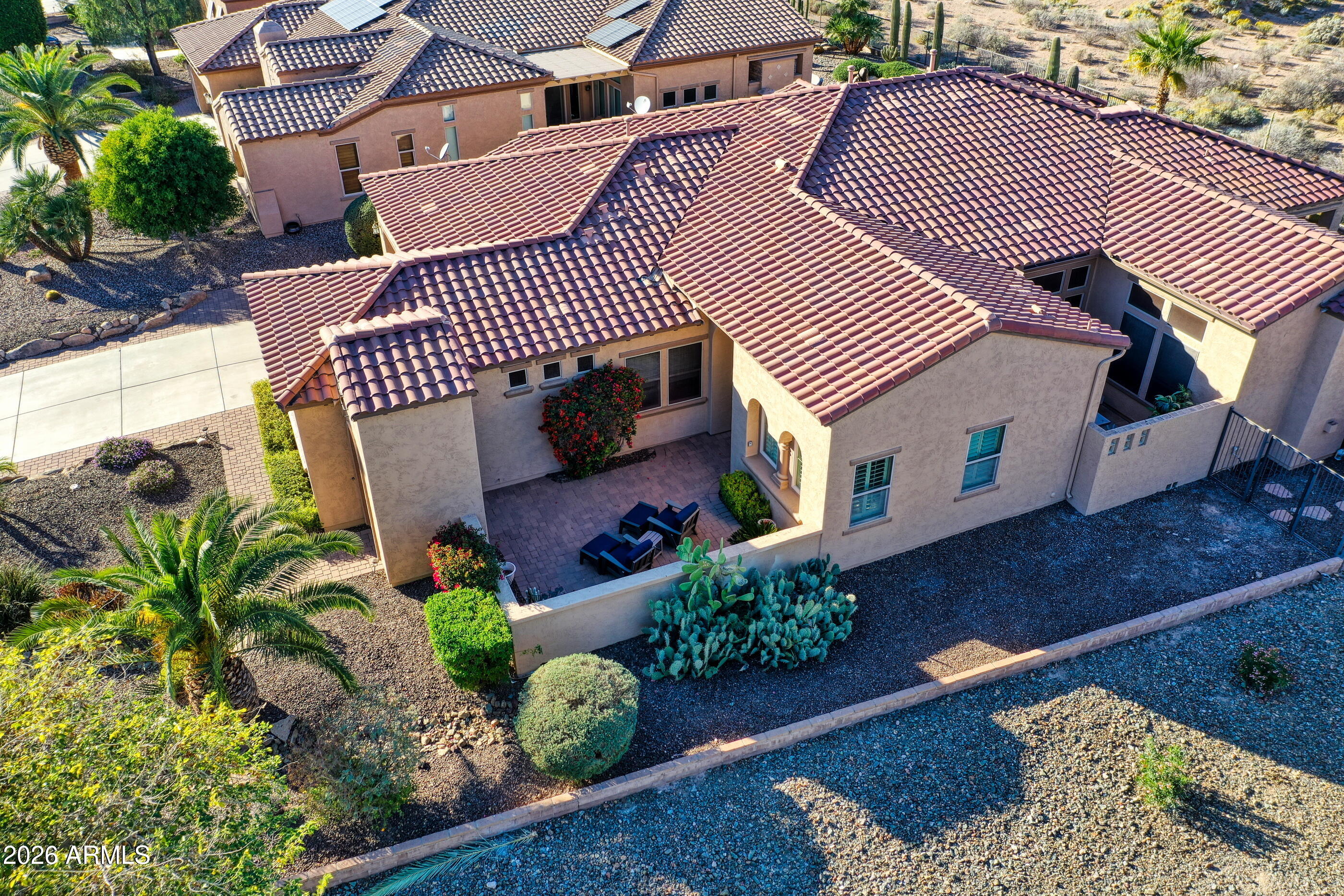 12510 West Bajada Road Peoria, AZ 85383 - Photo 4 of 84 a front view of a house