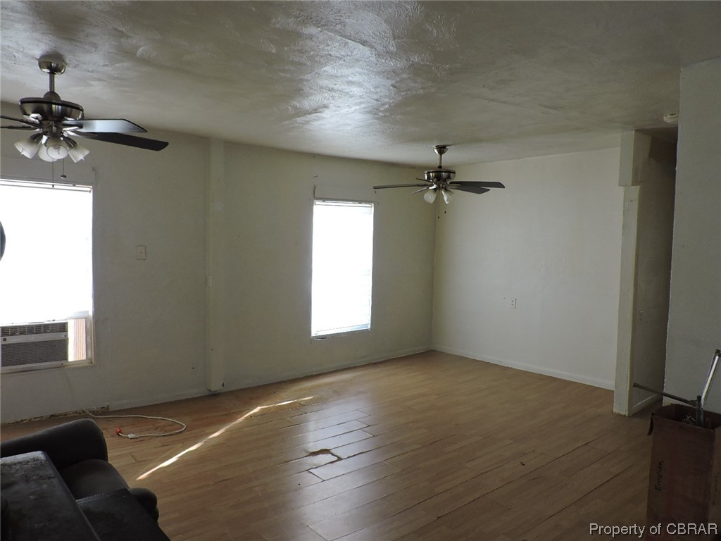10050 Owens Road Hayes, VA 23072 - Photo 4 of 13 Gallery Image 4