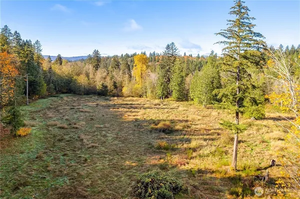 $1,478,000 | 25520 Southeast Old Black Nugget Road, Issaquah, WA 98029