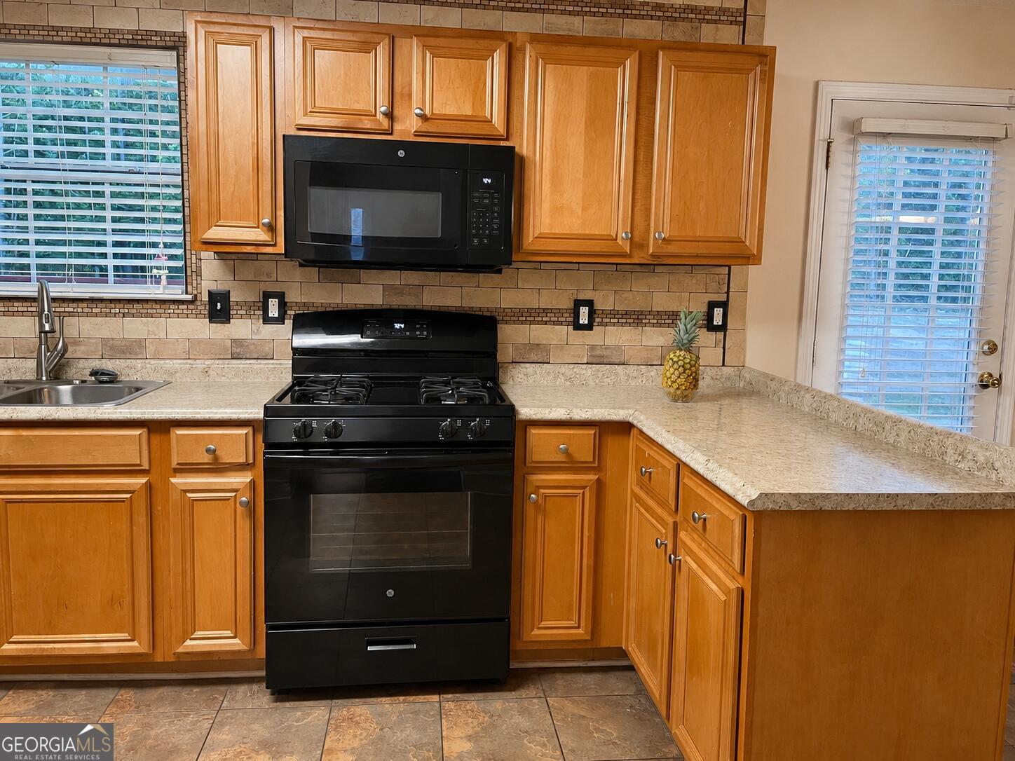 4889 Triger Lane Fairburn, GA 30213 - Photo 7 of 13