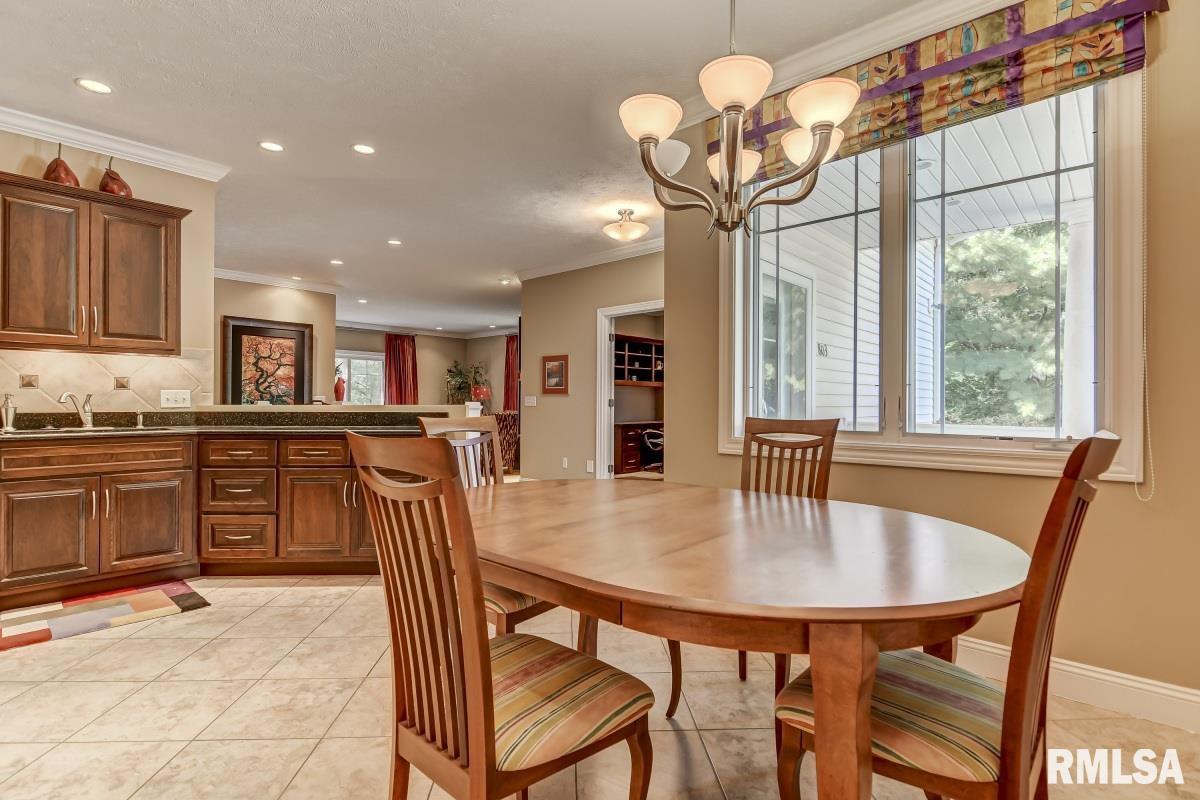 803 Longleaf Court Springfield, IL 62711 - Photo 14 of 37