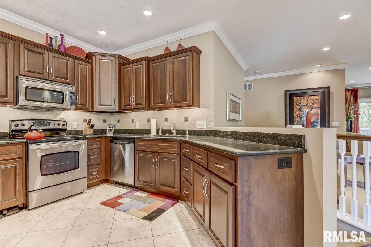 803 Longleaf Court Springfield, IL 62711 - Photo 16 of 37
