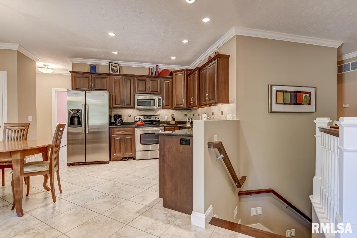 803 Longleaf Court Springfield, IL 62711 - Photo 21 of 37