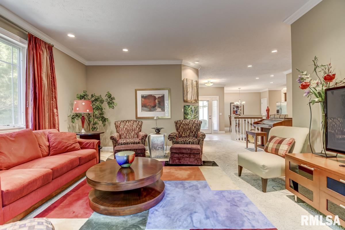 803 Longleaf Court Springfield, IL 62711 - Photo 6 of 37