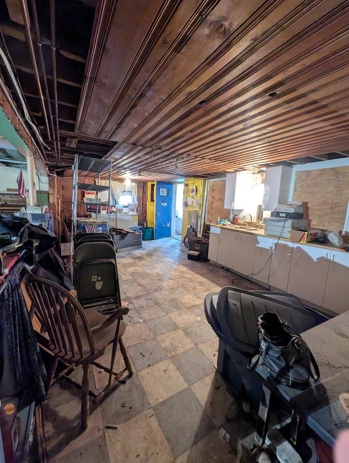 107 South Wilson Street Manchester, NH 03103 - Photo 43 of 52