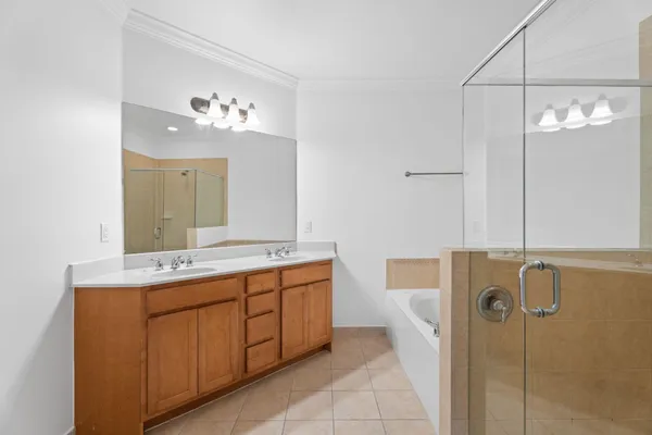 $2,999 | 601 South Federal Highway, Unit 34, Lake Worth Beach, FL 33460