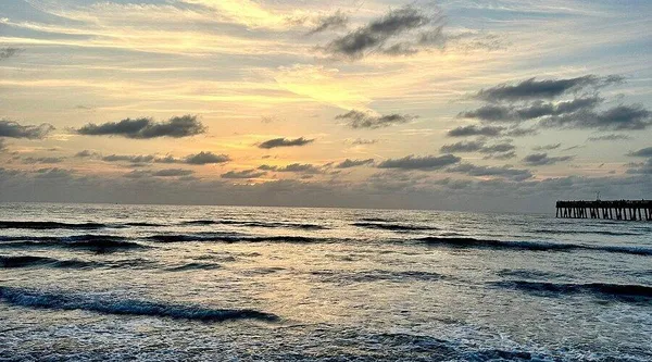 $2,999 | 601 South Federal Highway, Unit 34, Lake Worth Beach, FL 33460