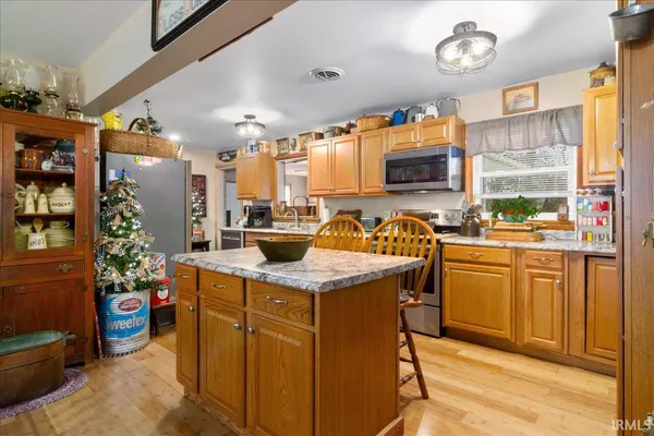 $295,000 | 115 South Broadview Cir Drive, Princeton, IN 47670