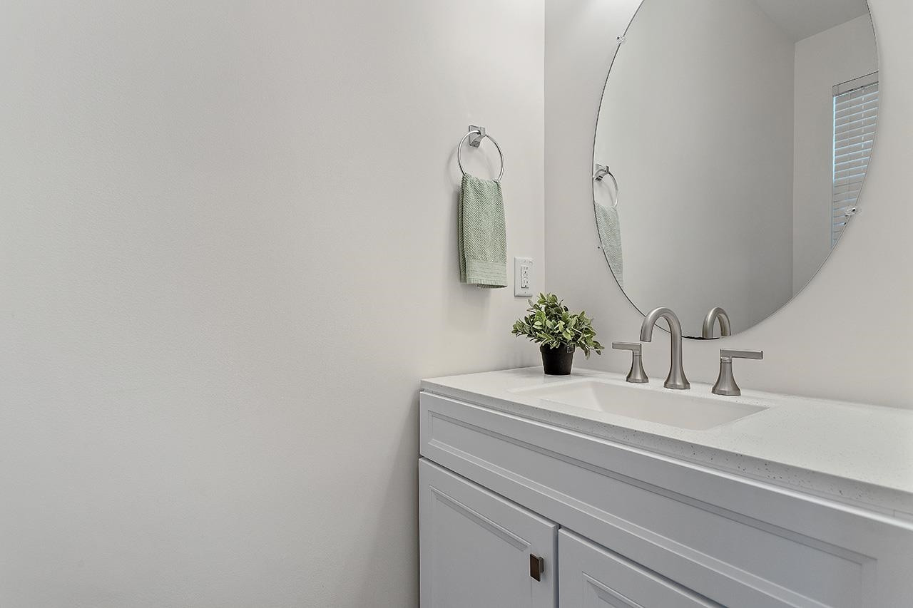10109 Raven Tree Drive Raleigh, NC 27617 - Photo 19 of 36 Half Bath