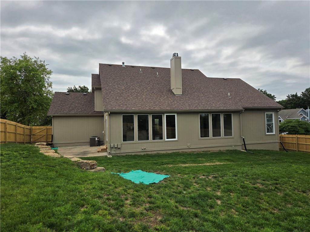 7024 Constance Street Shawnee, KS 66216 - Photo 6 of 51