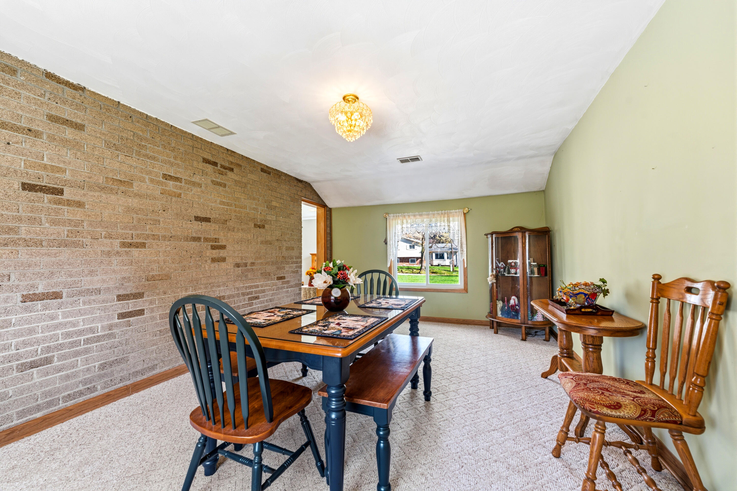 1805 West Kilgore Road Portage, MI 49024 - Photo 6 of 33 Dining Room