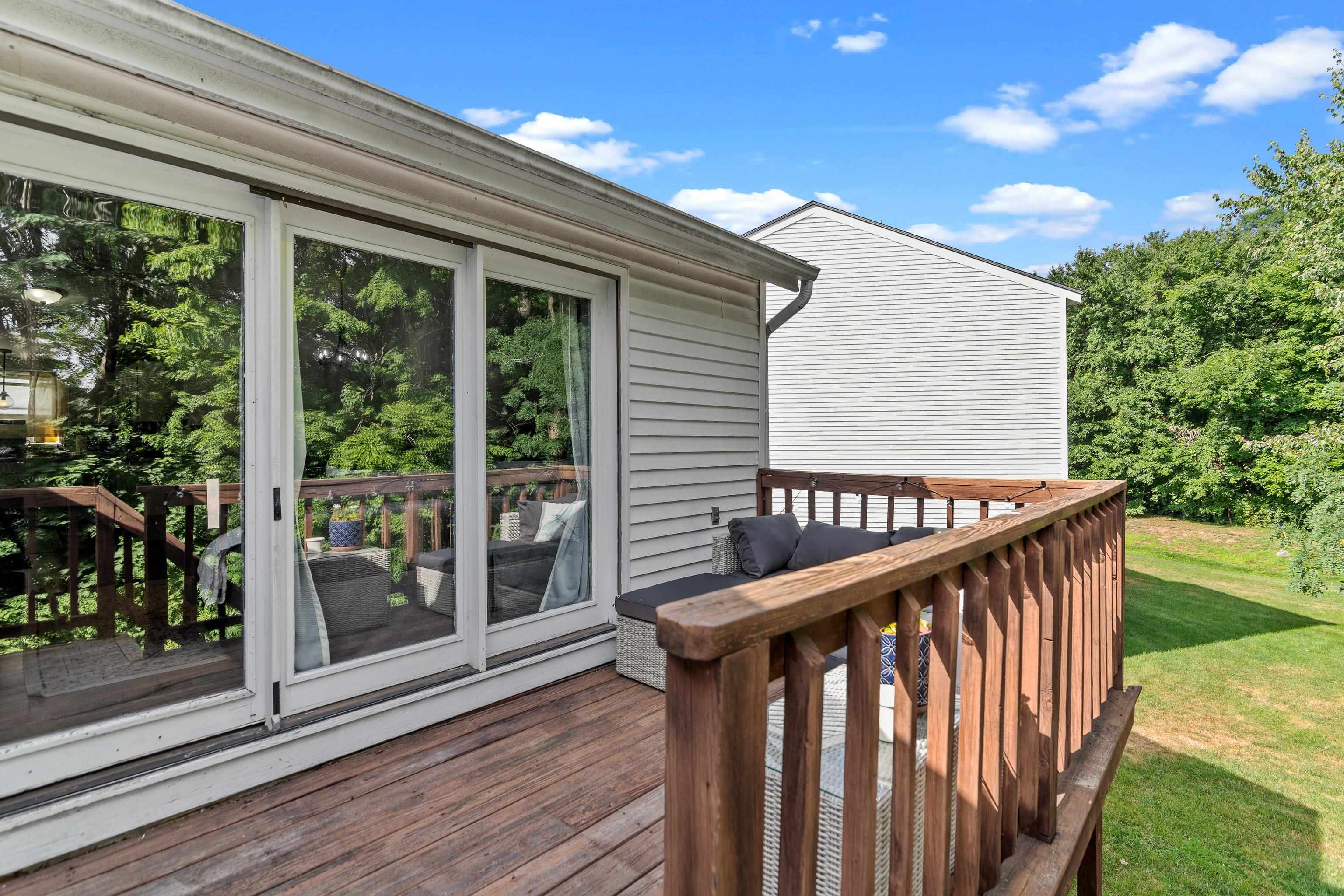 881 Mammoth Road, Unit 401 Manchester, NH 03104 - Photo 3 of 28 Gallery Image 3