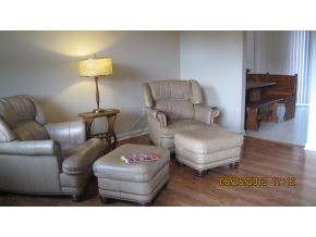 1112 Payne Road Jonesborough, TN 37659 - Photo 10 of 20 CHARMING SITTING AREA
