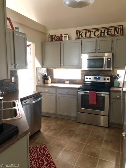 8481 Circle Drive Rural Hall, NC 27045 - Photo 4 of 13
