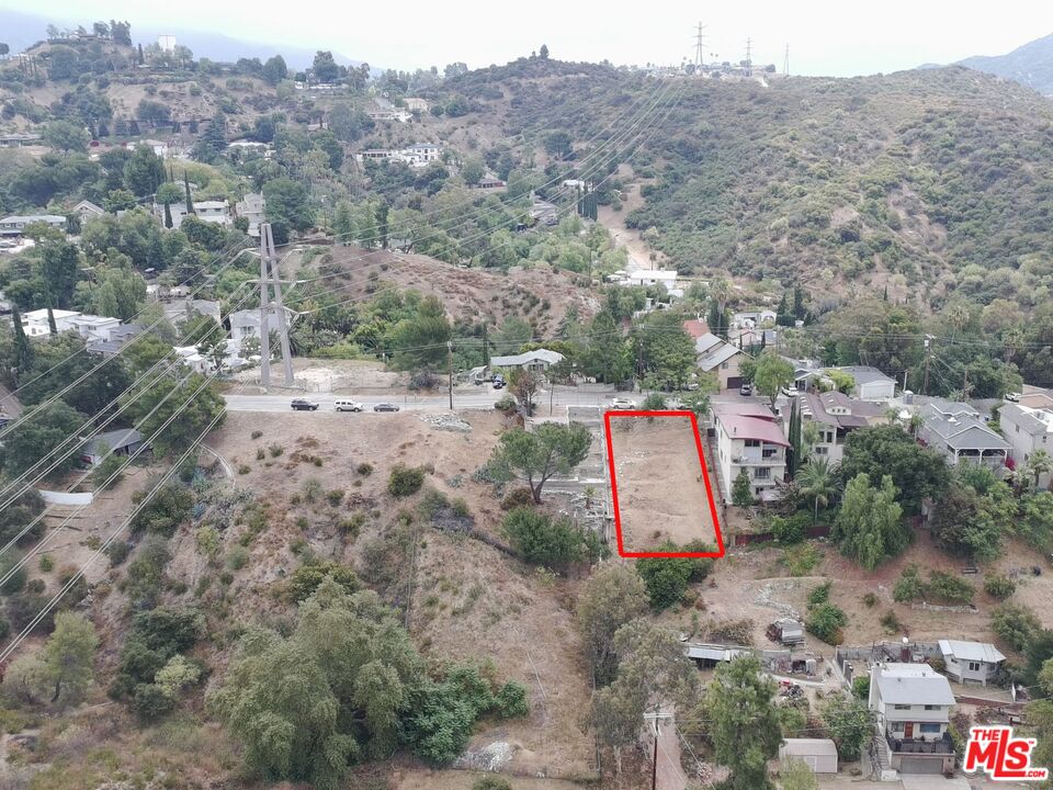 9467 Reverie Road Tujunga, CA 91042 - Photo 4 of 23