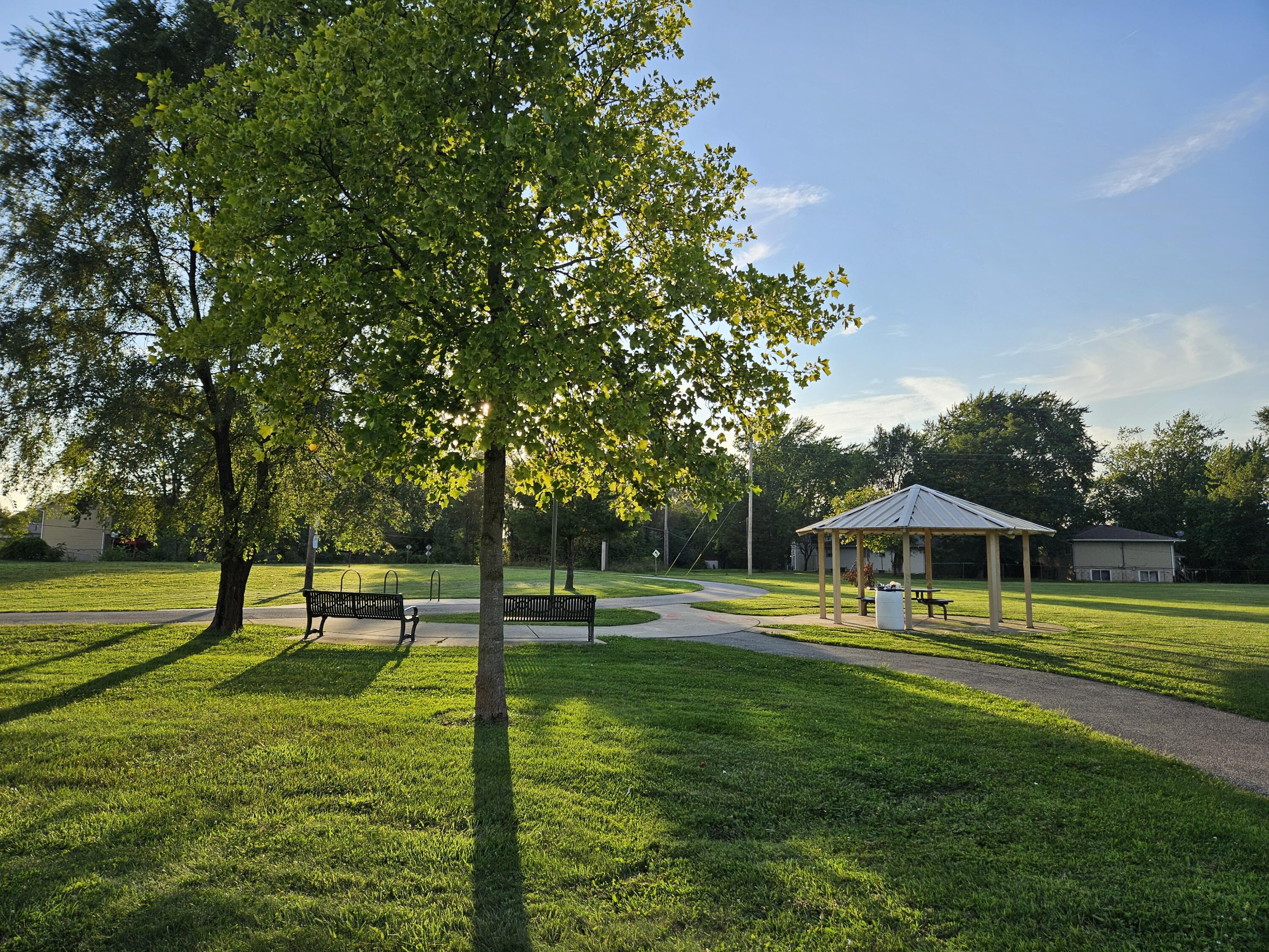 855 West 70th Place Merrillville, IN 46410 - Photo 4 of 10 3000x2250