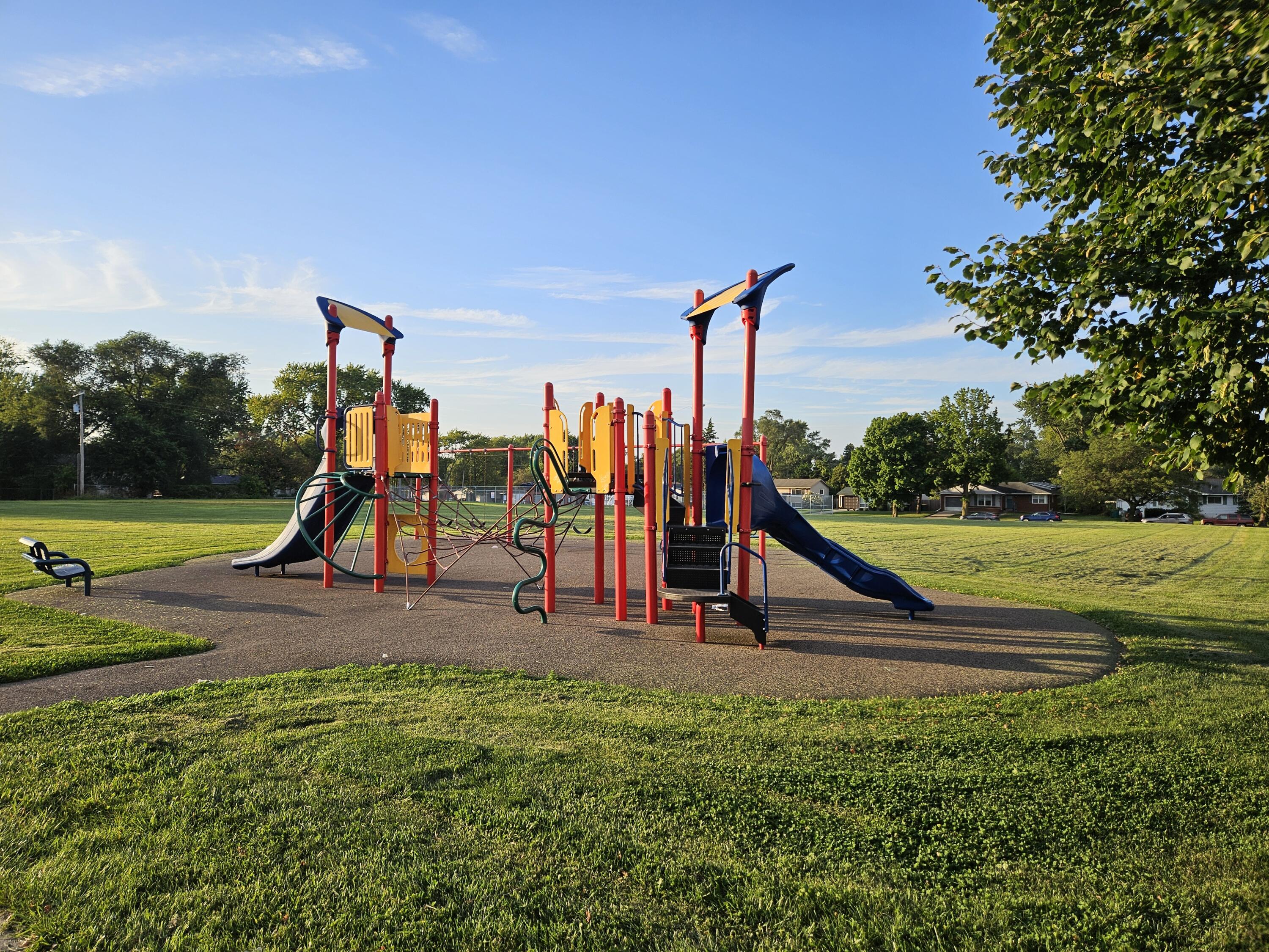 855 West 70th Place Merrillville, IN 46410 - Photo 5 of 10 3000x2250