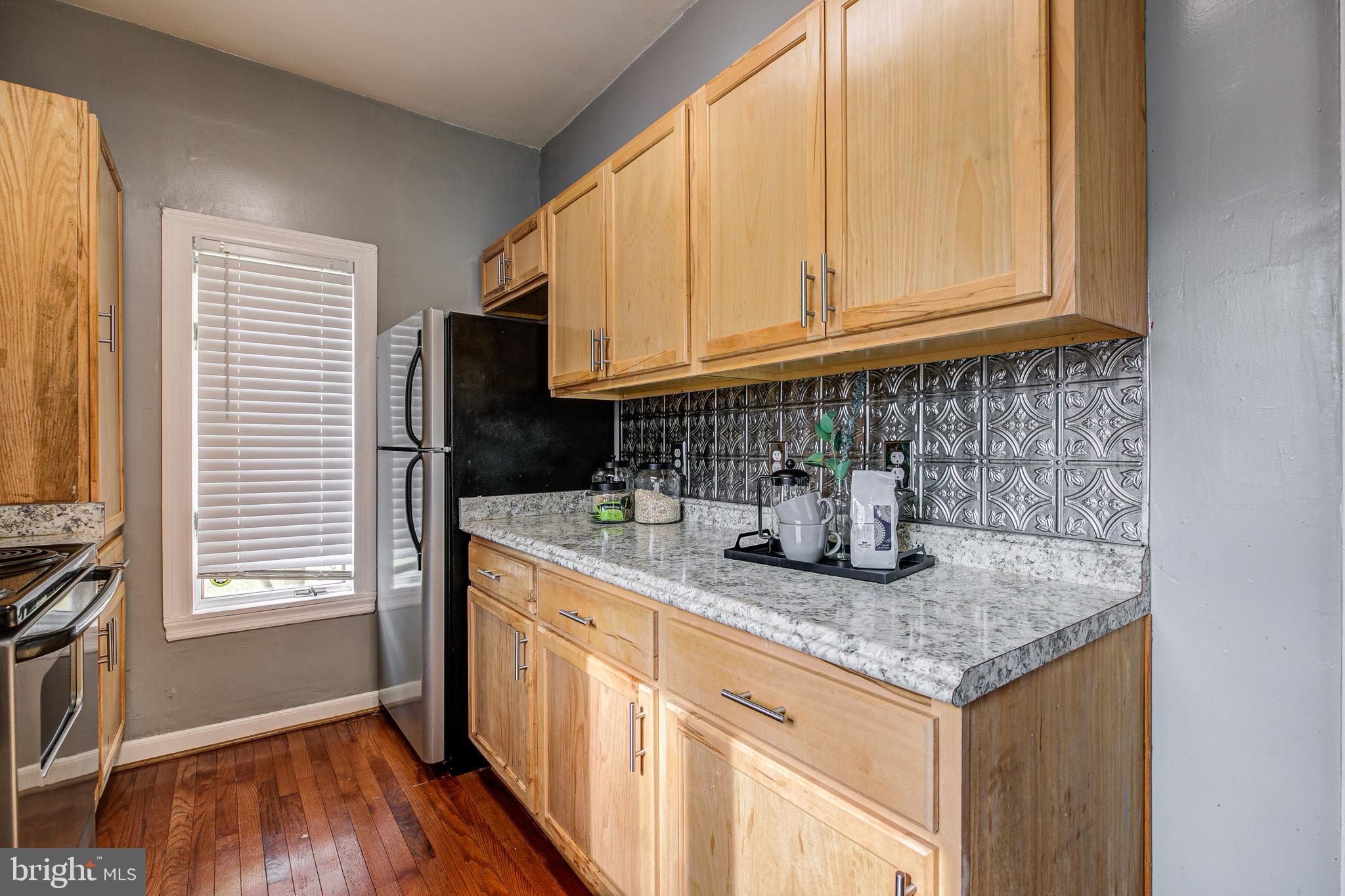 606 Nottingham Road Baltimore, MD 21229 - Photo 20 of 43