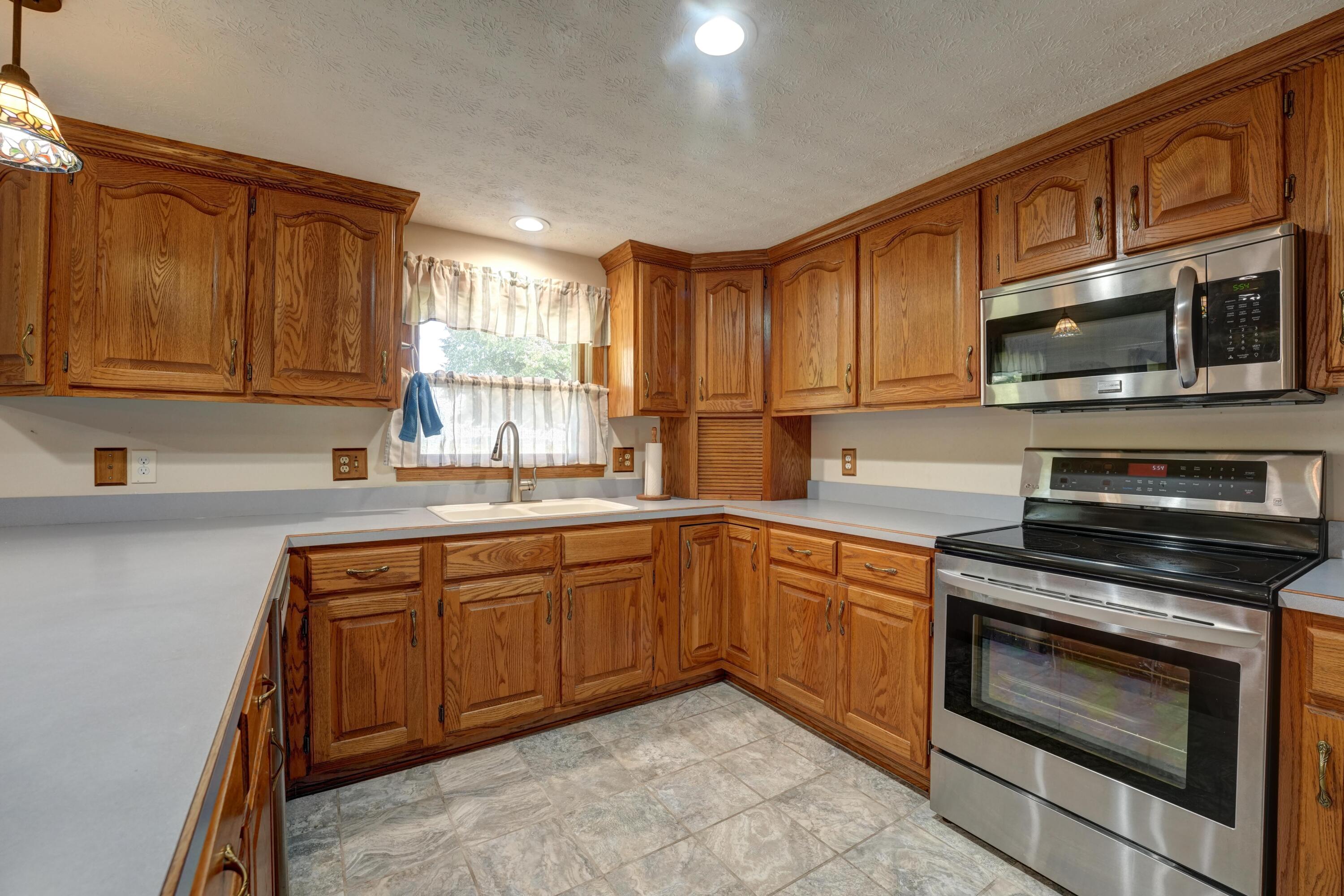 6671 Dull Road Arcanum, OH 45304 - Photo 22 of 63 ONE04320And8more