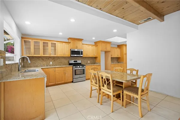 $4,500 | 3029 Los Olivos Lane, La Crescenta, CA 91214