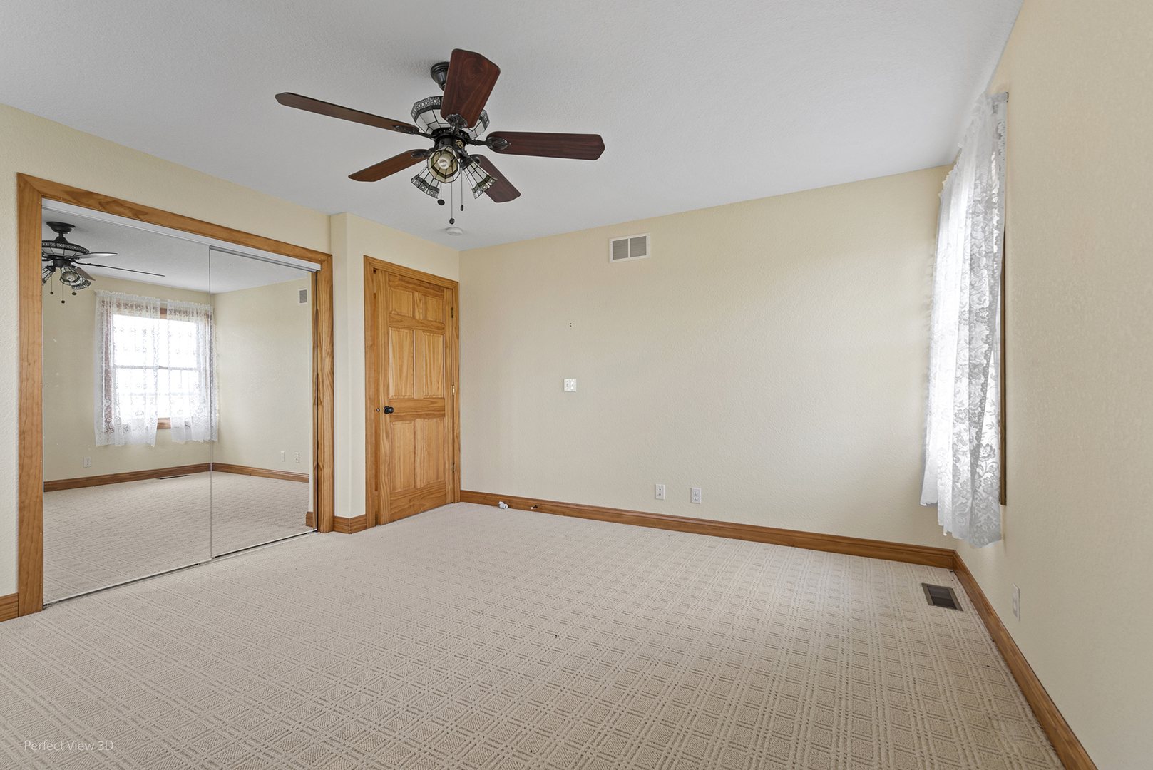 6670 South Old Mazon Road Gardner, IL 60424 - Photo 26 of 36 a view of an empty room with a window