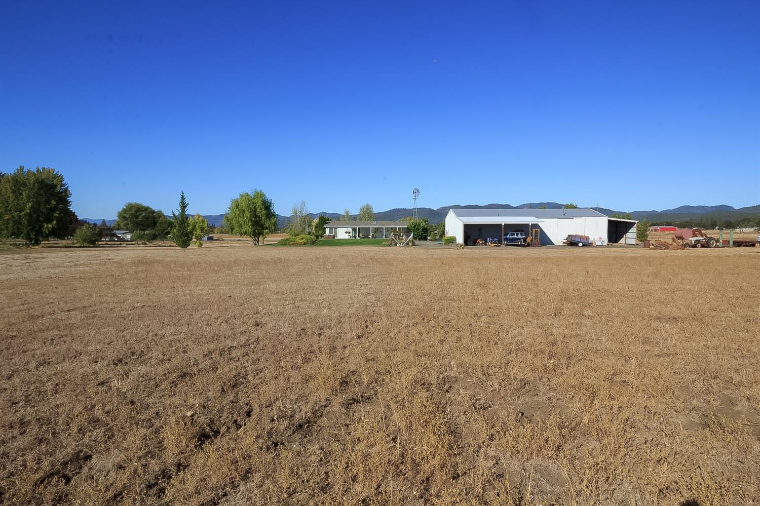 3350 Beagle Road White City, OR 97503 - Photo 2 of 25 Additional Photo