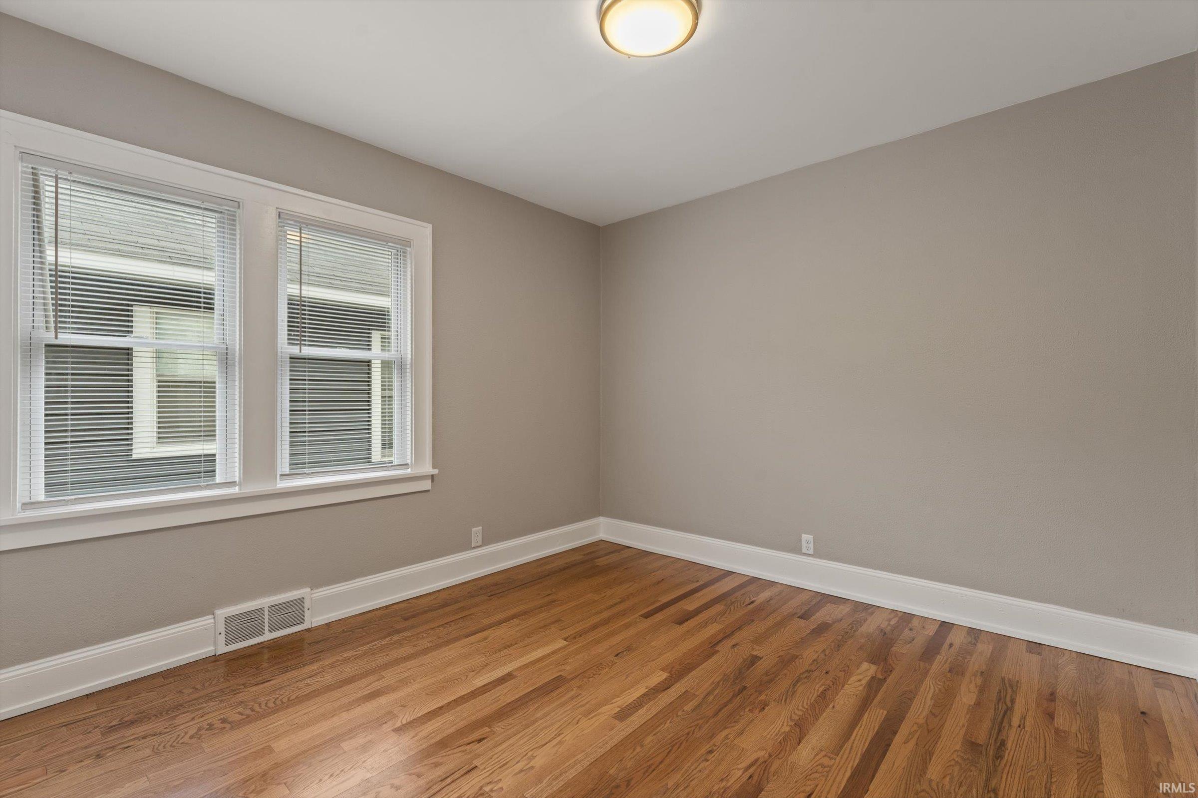 1621 Magnolia Street South Bend, IN 46613 - Photo 13 of 22