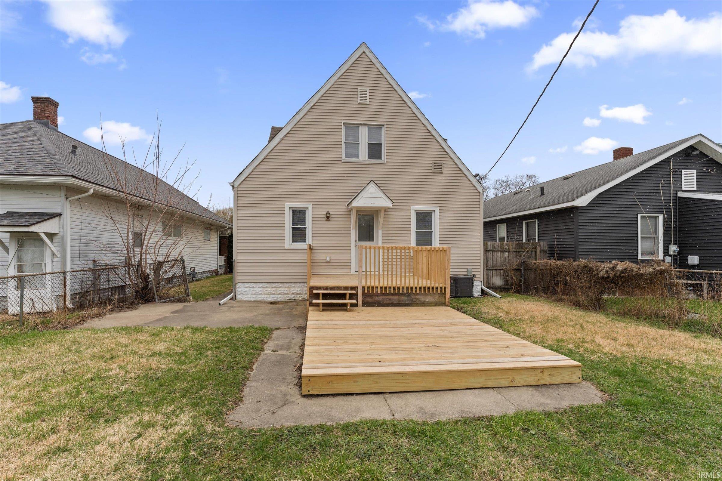 1621 Magnolia Street South Bend, IN 46613 - Photo 20 of 22