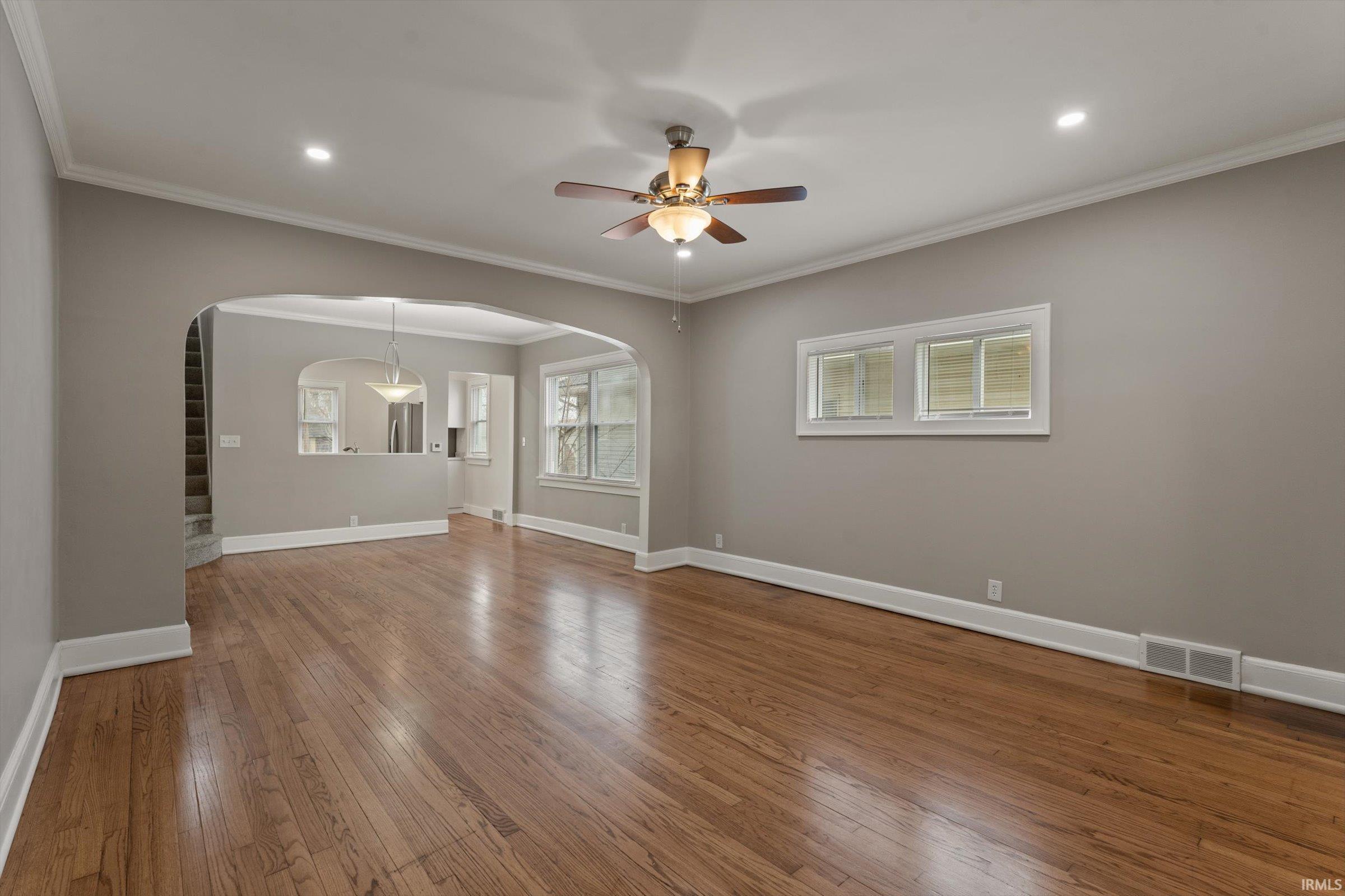 1621 Magnolia Street South Bend, IN 46613 - Photo 3 of 22