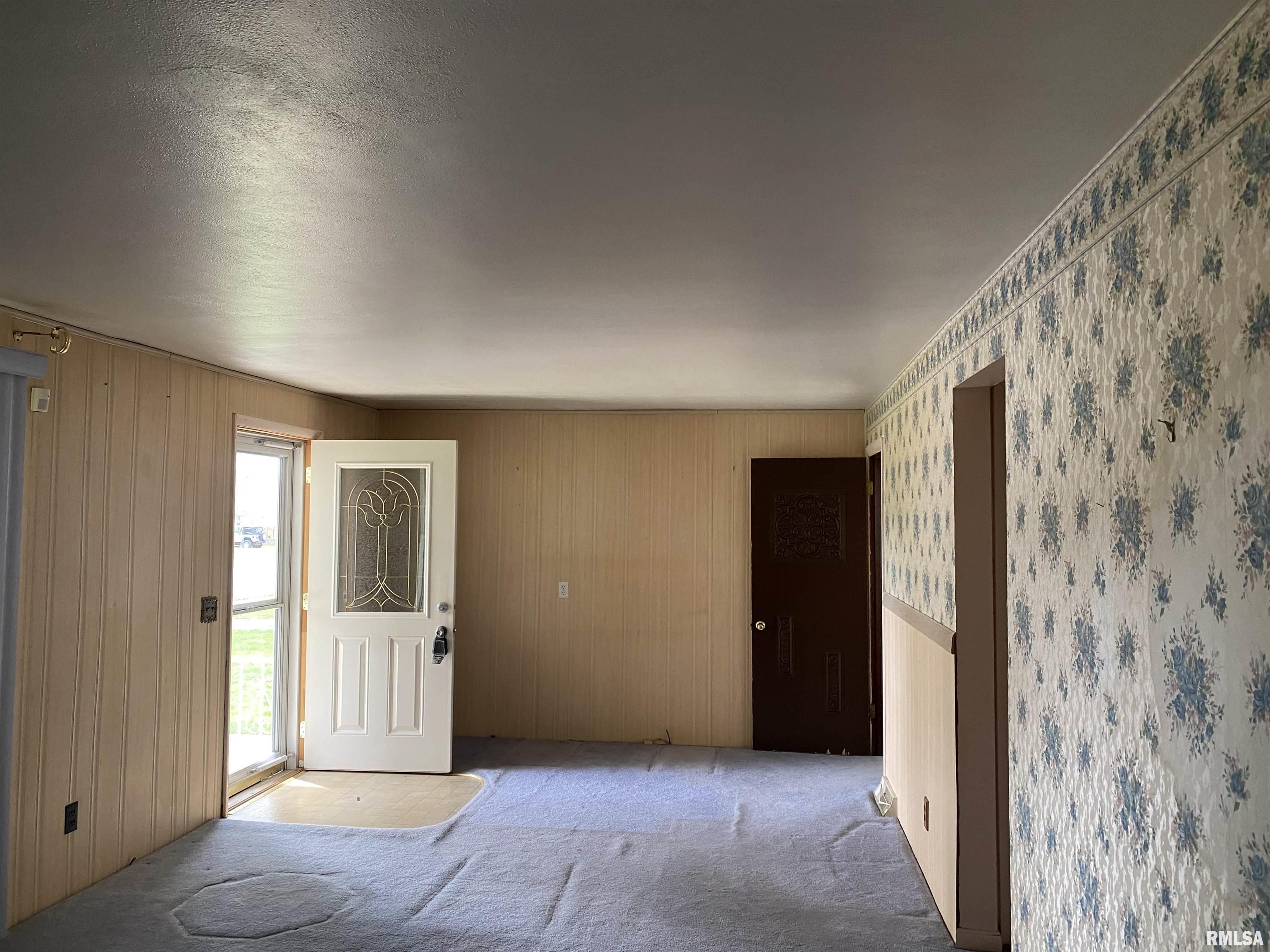 2053 North 22nd Street Springfield, IL 62702 - Photo 6 of 14