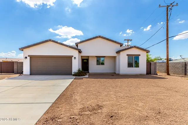 $1,800 | 8944 West Century Drive, Arizona City, AZ 85123