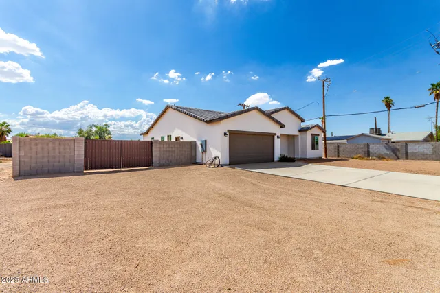 $1,800 | 8944 West Century Drive, Arizona City, AZ 85123