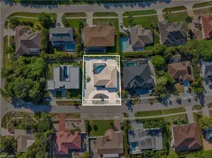 $825,000 | 1781 Dogwood Drive, Marco Island, FL 34145