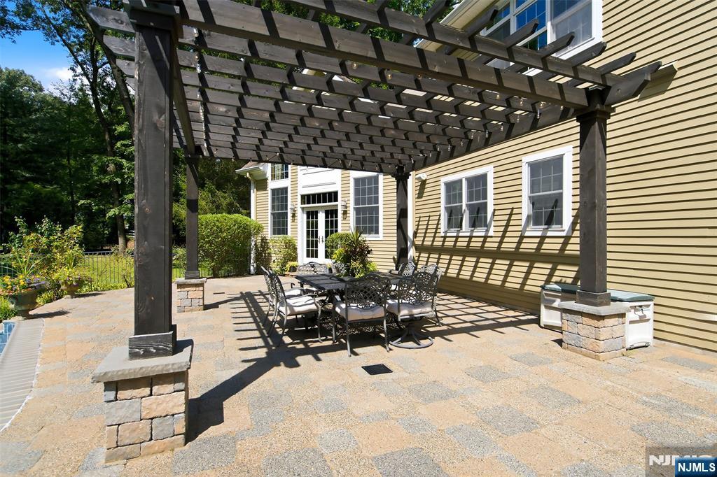 168 Birch Road Franklin Lakes, NJ 07417 - Photo 7 of 50 Gallery Image 7