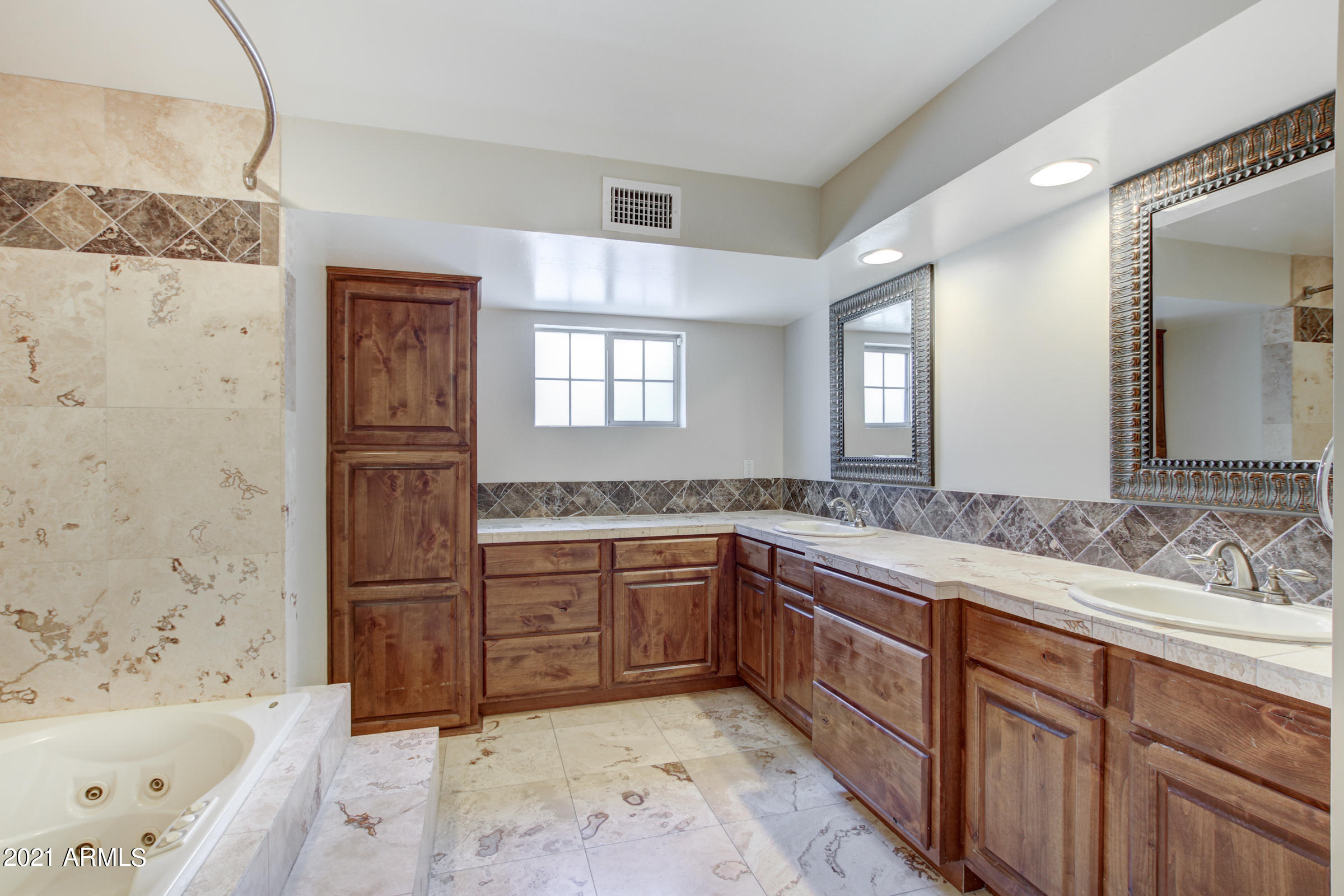 4437 East Osborn Road Phoenix, AZ 85018 - Photo 39 of 69 4437 E Osborn Rd-26