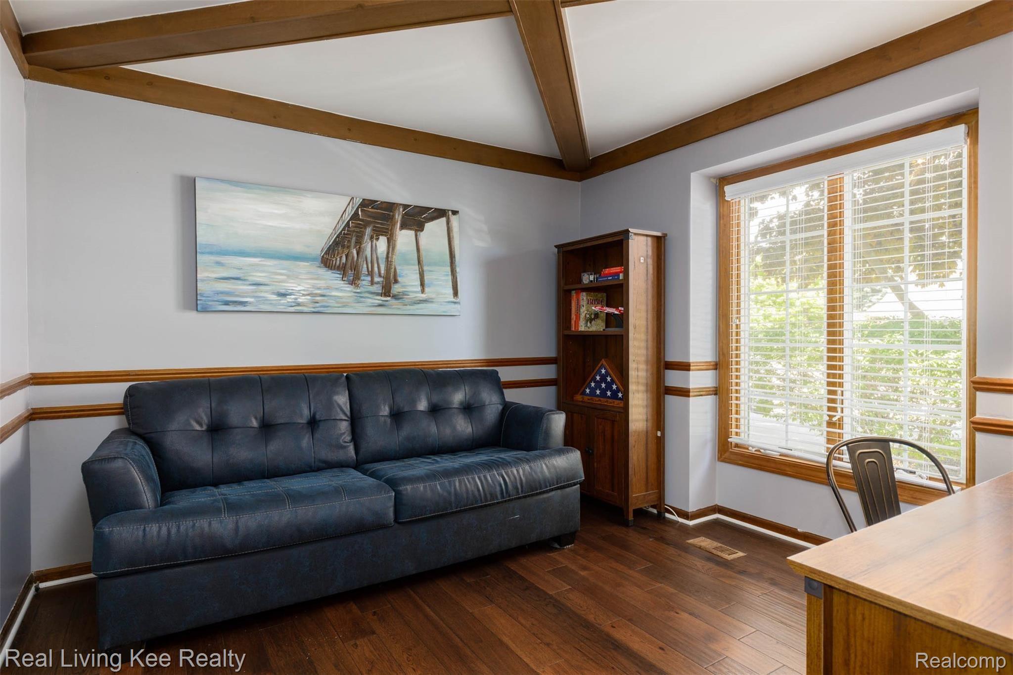 359 Silvervale Drive Rochester, MI 48309 - Photo 13 of 36 359 Silvervale Dr-13.jpg