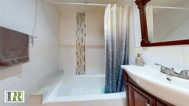 $699,000 | 1492 East 12th Street, Unit 3A | The Lindens