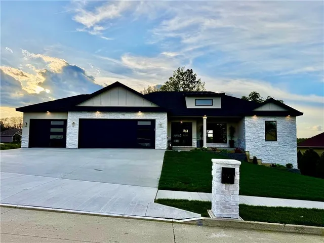 $579,000 | 4305 Peregrine Place, Columbia, MO 65202