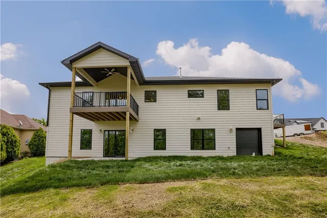 $579,000 | 4305 Peregrine Place, Columbia, MO 65202