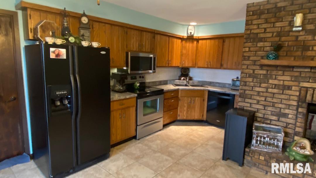 21 Red Fox Court Springfield, IL 62712 - Photo 8 of 28
