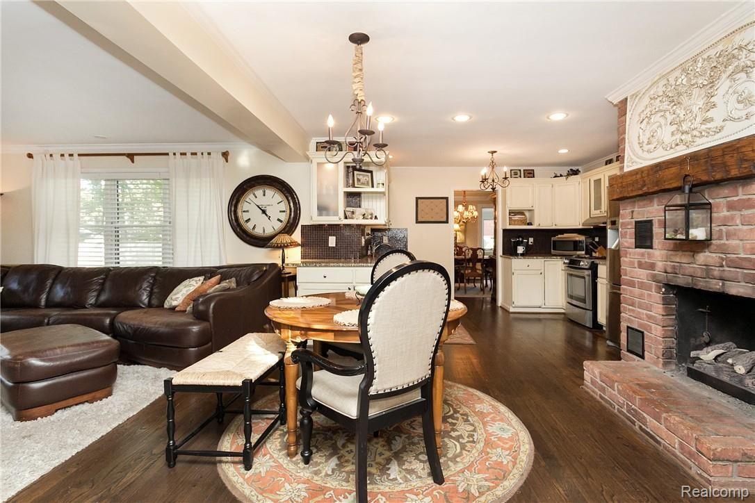 1179 East Maple Road Birmingham, MI 48009 - Photo 7 of 30 Eat-in Kitchen Open to Family room