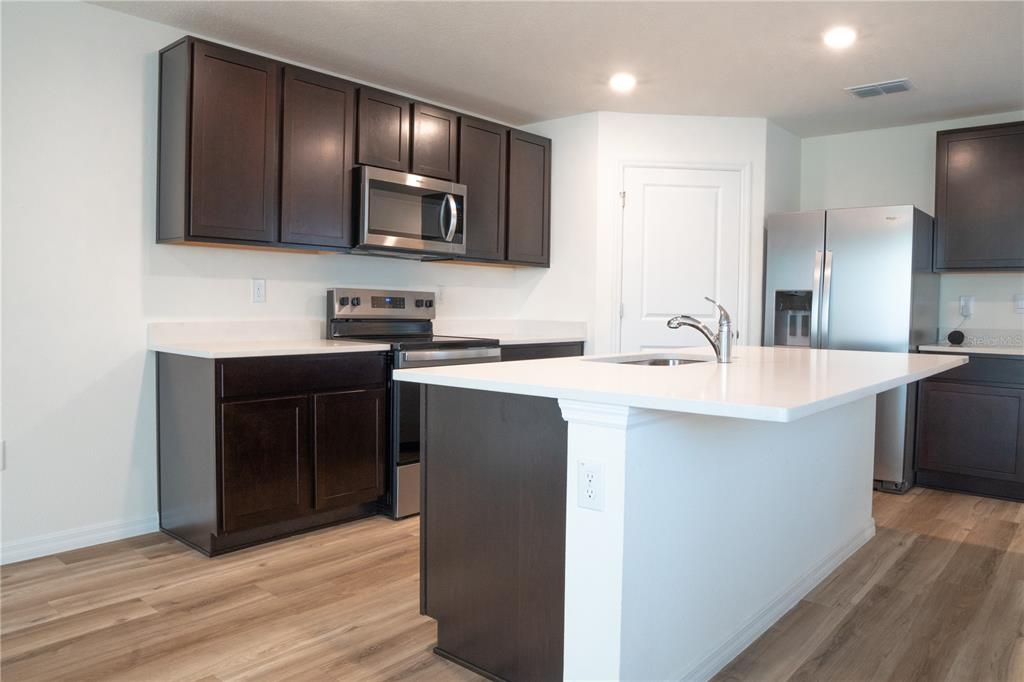 2894 Northeast 21st Ct Road Ocala, FL 34479 - Photo 12 of 17