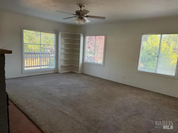 $2,600 | 927 Champion Lane, Deer Park, CA 94576