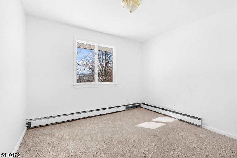 2 Beemer Road Wantage, NJ 07461 - Photo 15 of 32