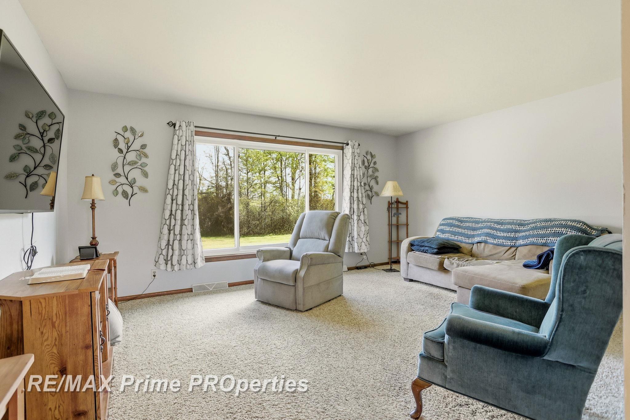 4301 East Curtis Road Birch Run, MI 48415 - Photo 10 of 59