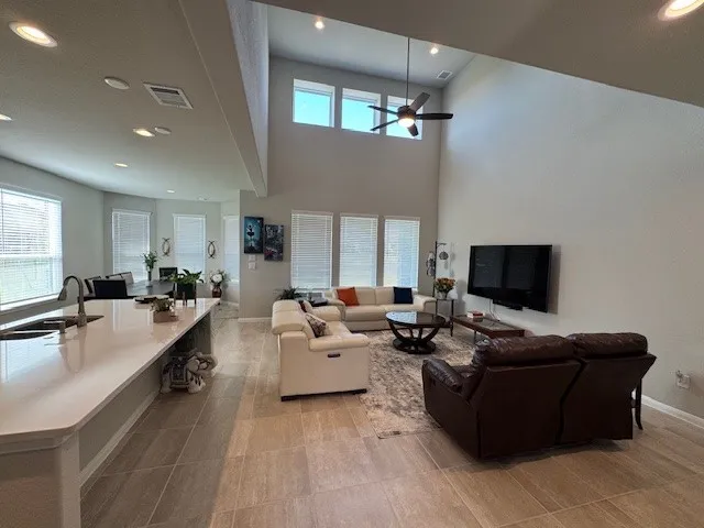 $3,200 | 65 Carmel Drive, Manvel, TX 77578