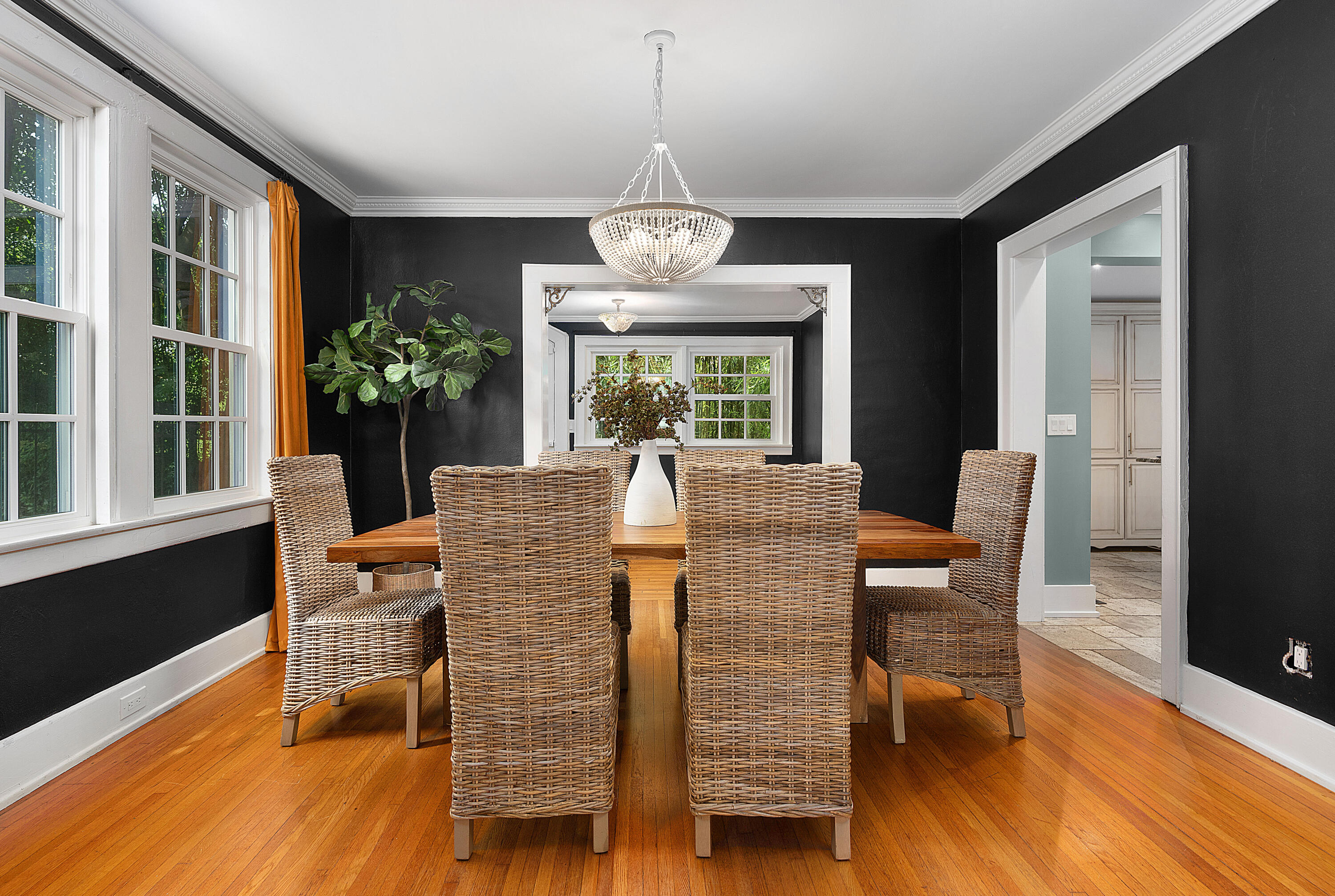 82 South Crest Road Chattanooga, TN 37404 - Photo 15 of 67 42 - 82 South Crest Rd - Interior