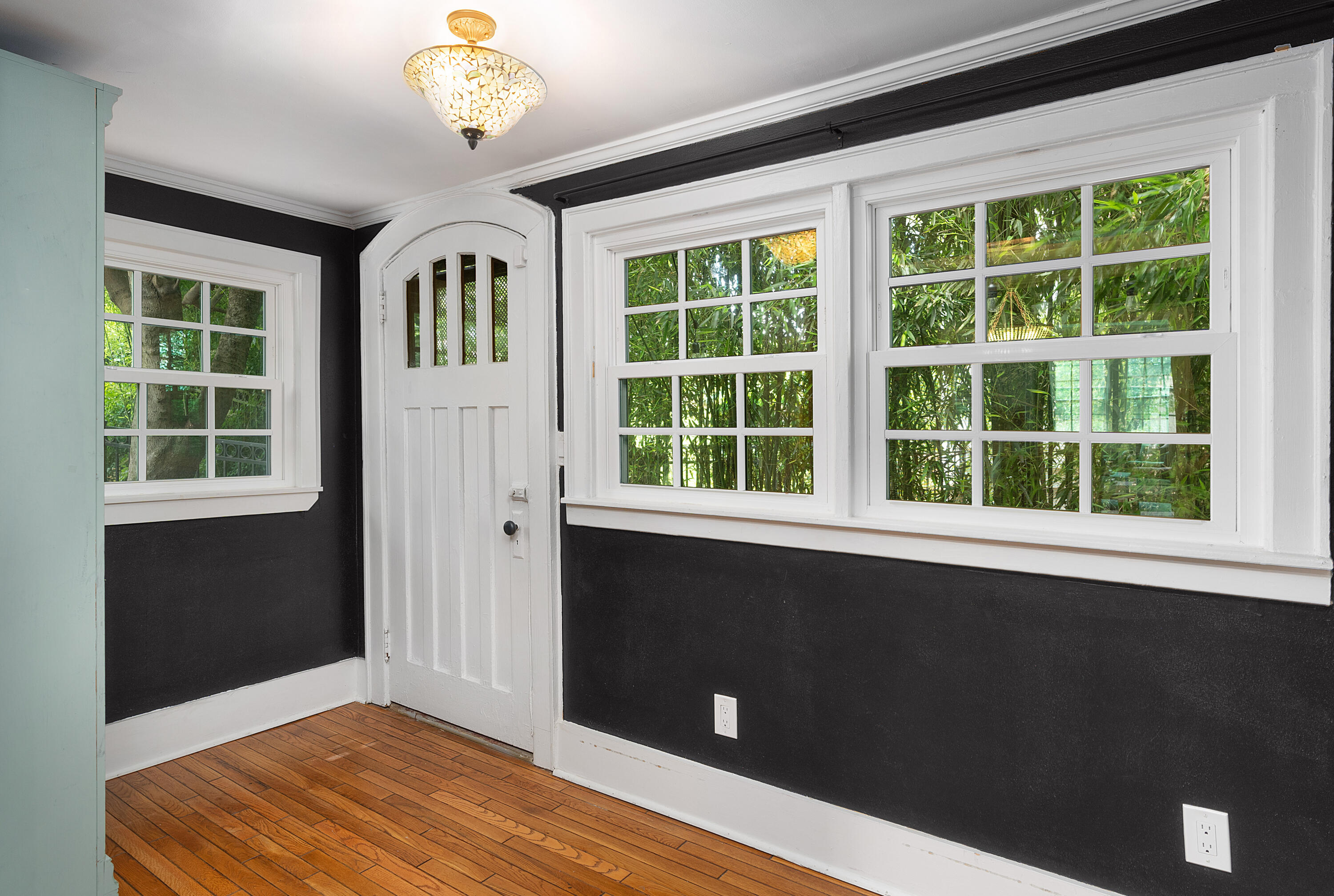 82 South Crest Road Chattanooga, TN 37404 - Photo 16 of 67 43 - 82 South Crest Rd - Interior